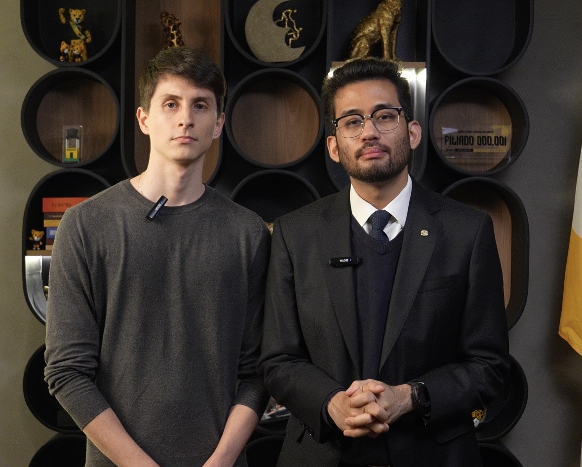Carlos Iran ao lado do deputado federal Kim Kataguiri